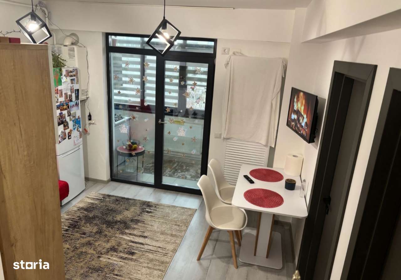 Apartament 2 decomandate în Cornițoiu, etajul 1 cu centrală termică - Imagine principală: 4/8