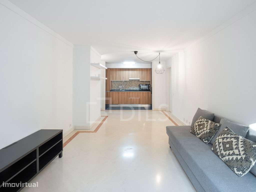 Apartamento T1 no Lumiar com piscina panorâmica e estacionamento - Grande imagem: 4/18