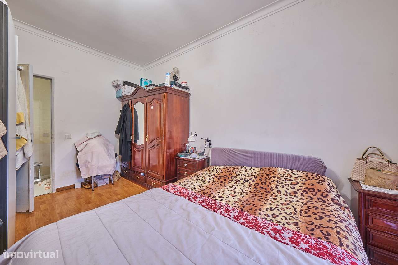 Apartamento T3 com varanda na Sobreda-10