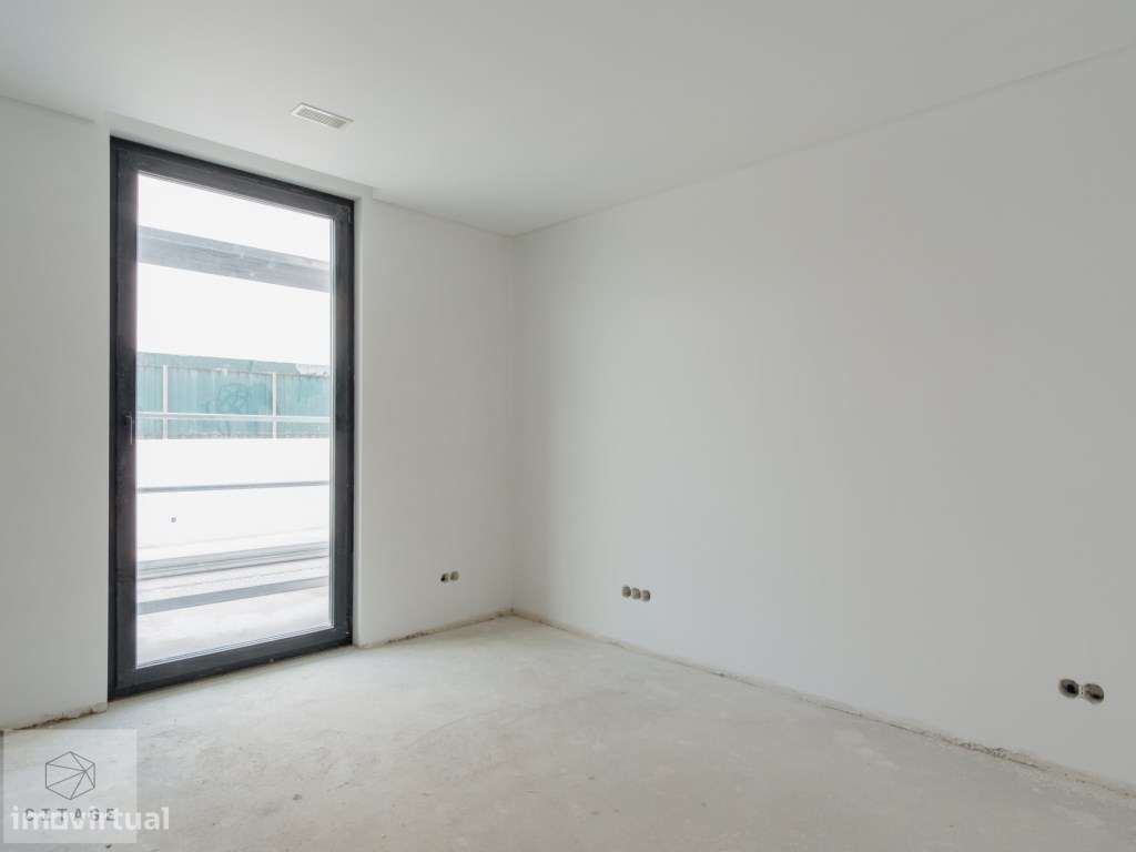 Moradia T4 com piscina no Magoito Sintra-17