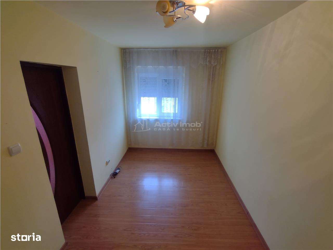 Oravita, 2 Camere, Cf Sporit, Mobilat, Zona Garii - Imagine principală: 5/15