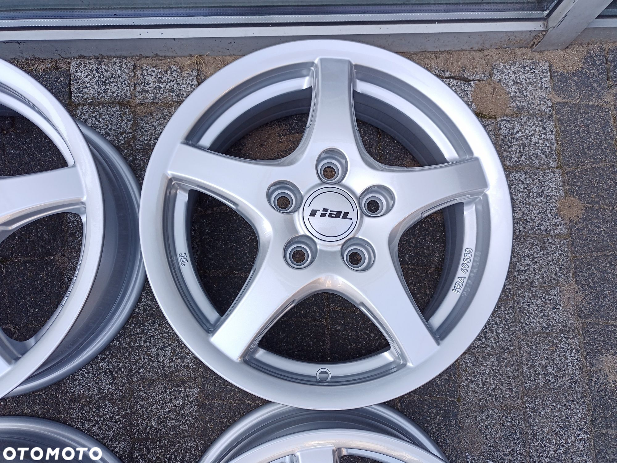 Felgi Alu RIAL 15" Vw Golf V Passat B5 Caddy Touran A3 Altea Octavia - 3