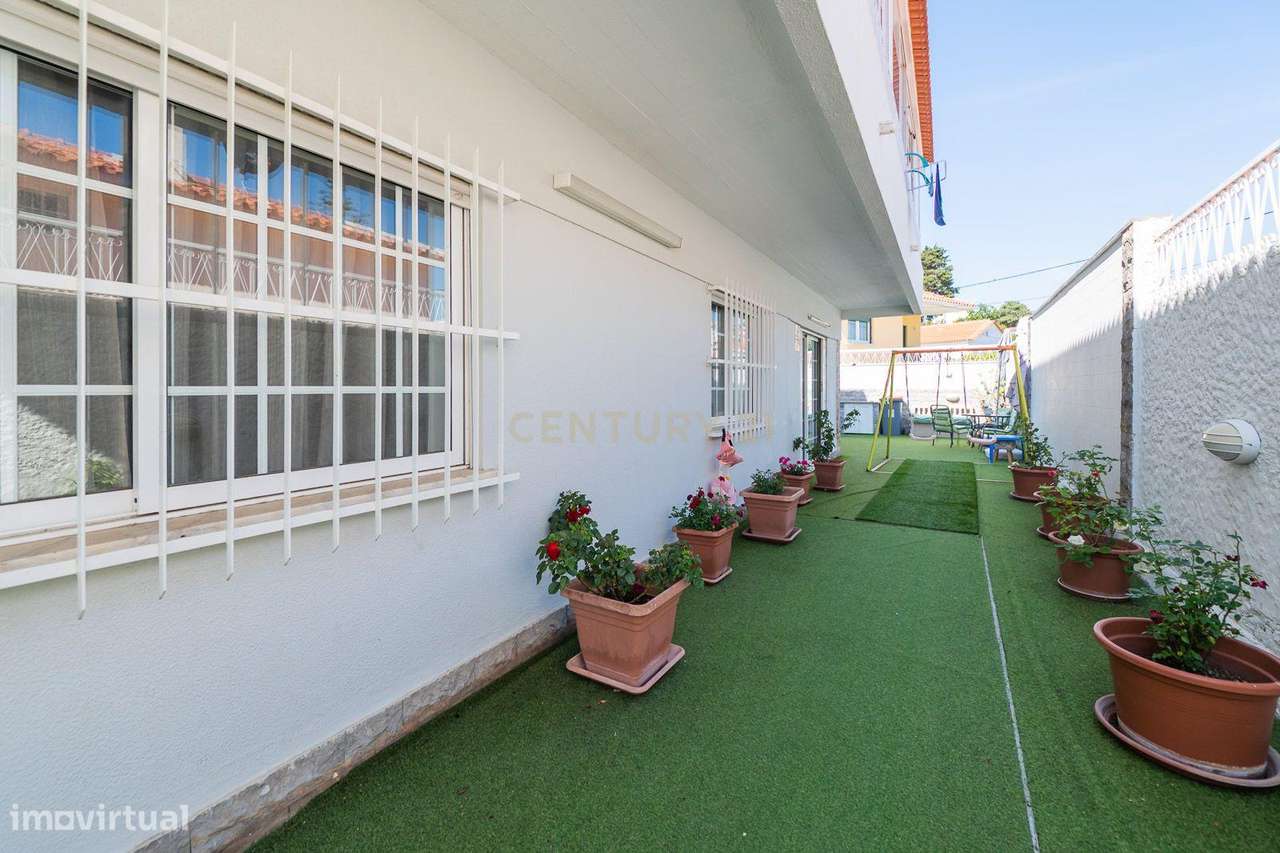 Moradia T4 com piscina-43