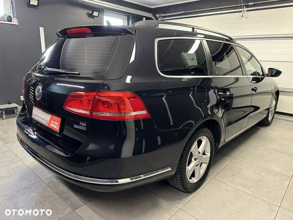 Volkswagen Passat 1.6 TDI Comfortline - 4