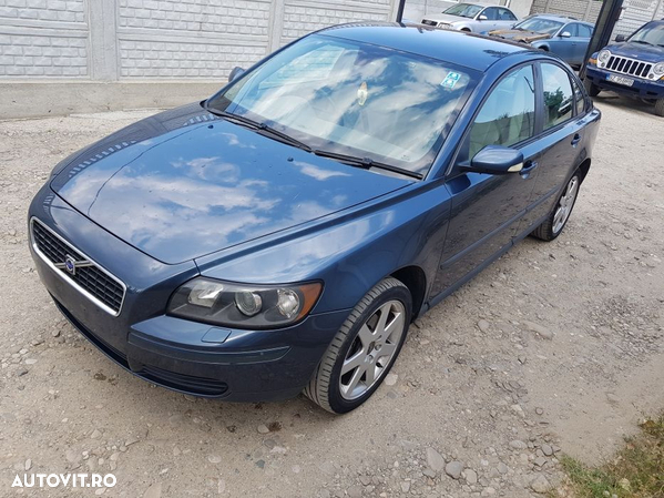 Dezmembram/Piese Volvo S40 1.6 benzina , an fabr. 2006 - 2