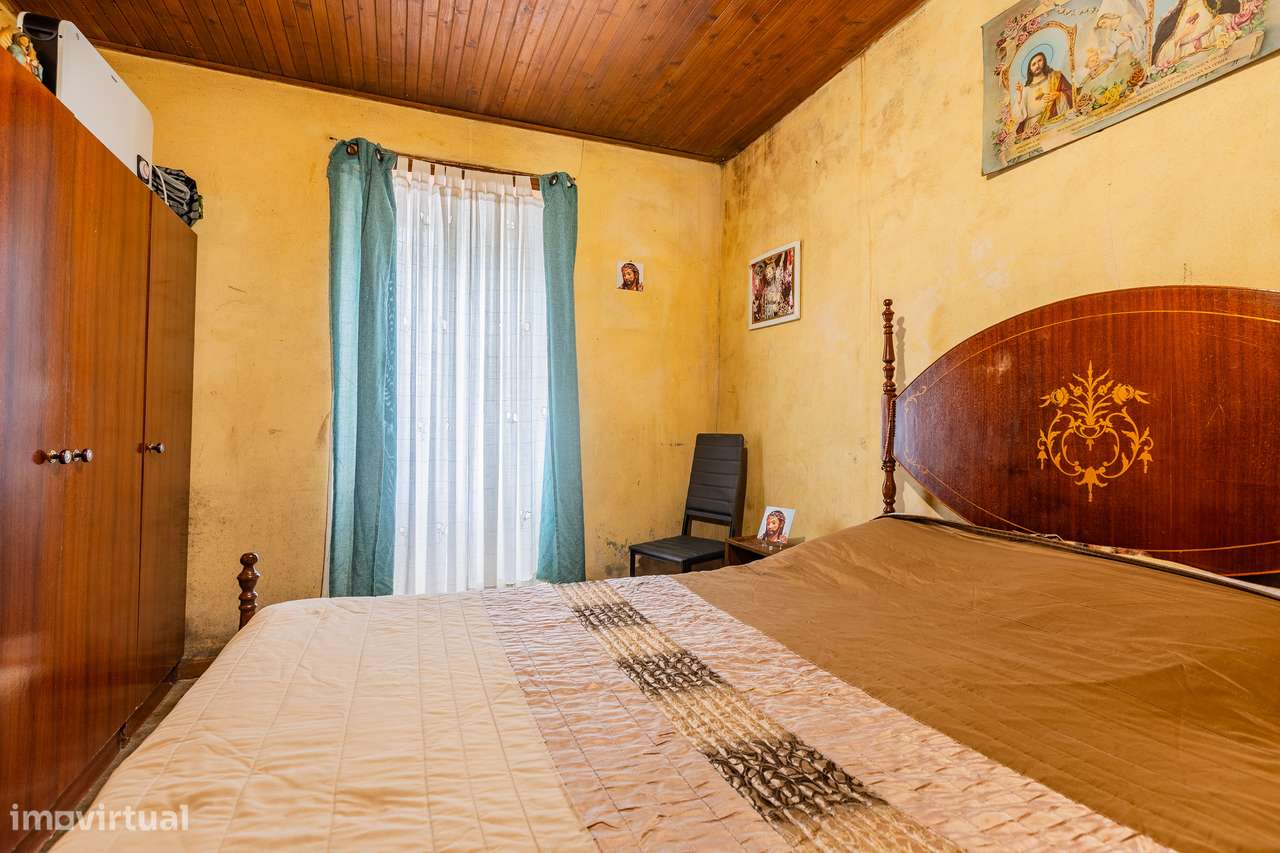 Moradia T2 - Feteiras-3