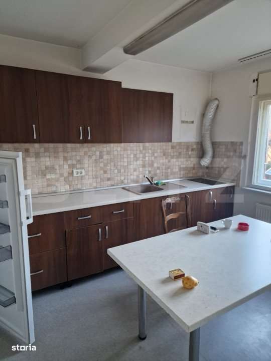 Casa Individuala spatioasa, 6 camere, 160 mp, in zona Girocului - Imagine principală: 2/8