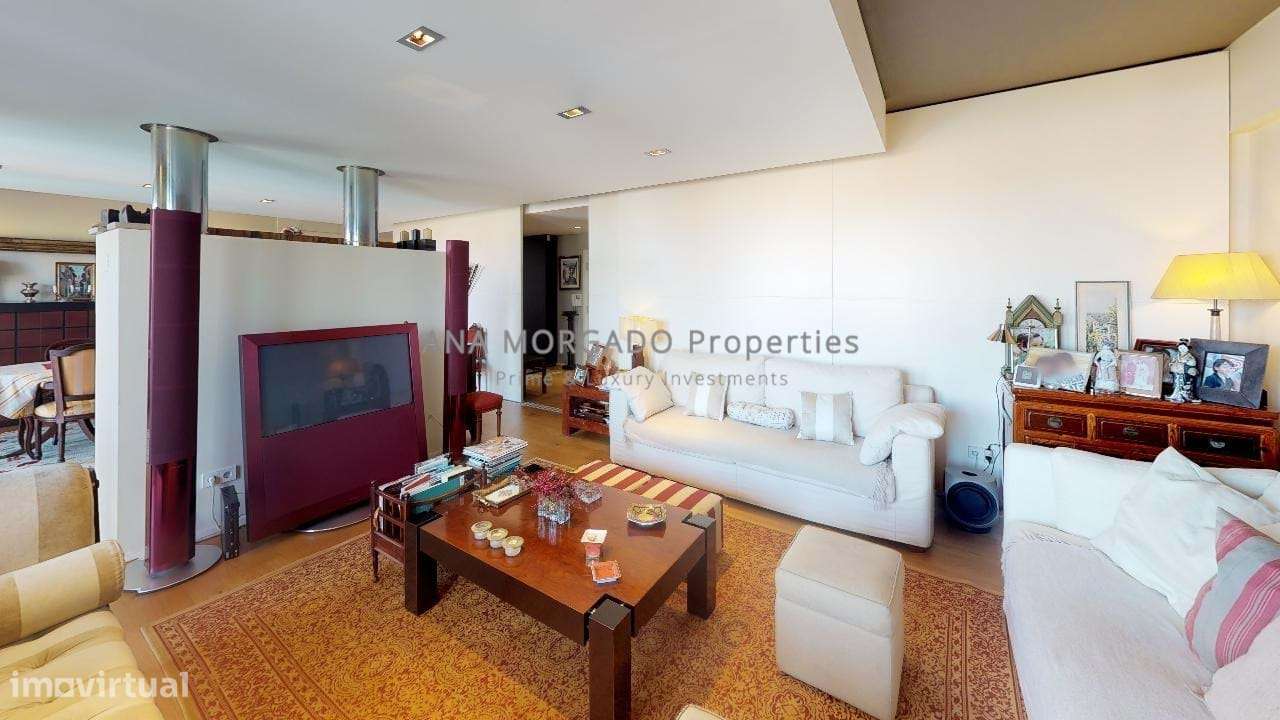 Exclusivo apartamento T4, agora T2 com Vista Mar, Terraço e Acabamento-4