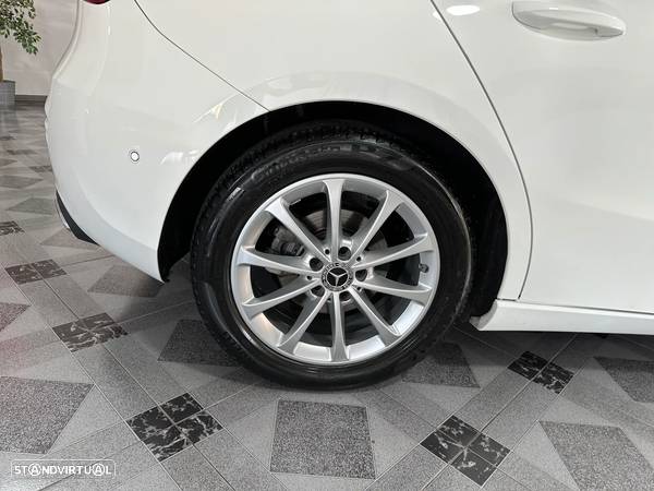 Mercedes-Benz A 180 d Style Plus Aut. - 10