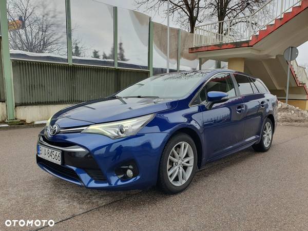 Toyota Avensis 2.0 D-4D Premium - 1