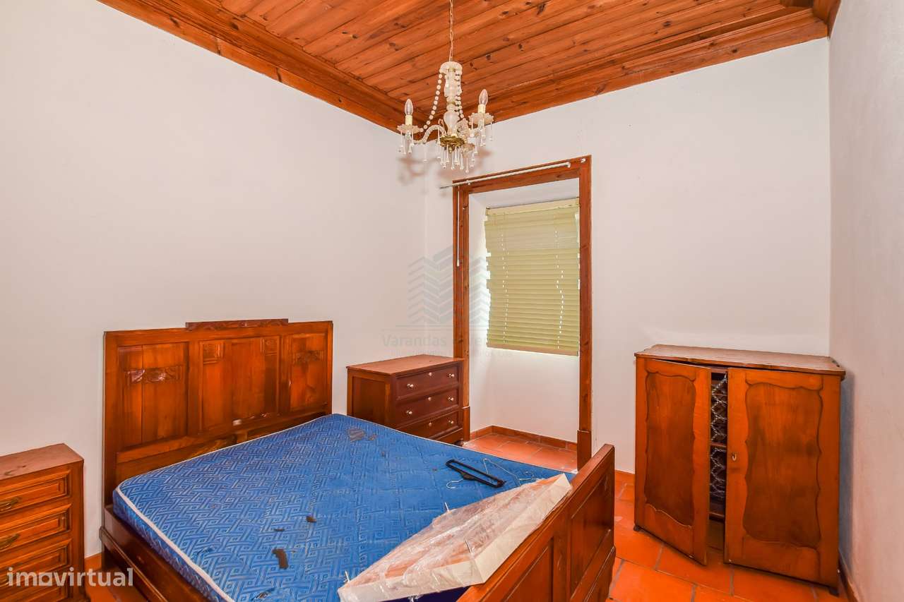 Moradia T3 com Garagem e Poço em Alcorochel, Torres Novas-5