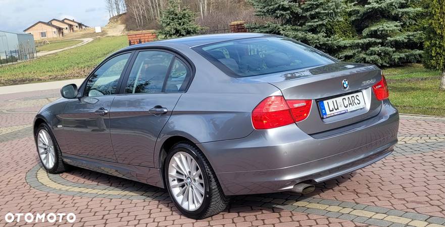 BMW Seria 3 316d - 26