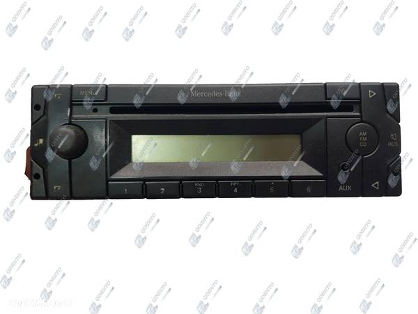 RADIO CD AUX MERCEDES A0004463662 - 1