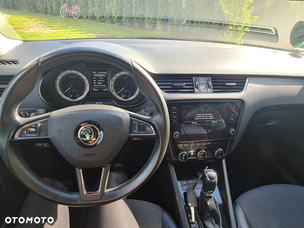 Skoda Octavia 2.0 TDI 4x4 DSG Style - 17