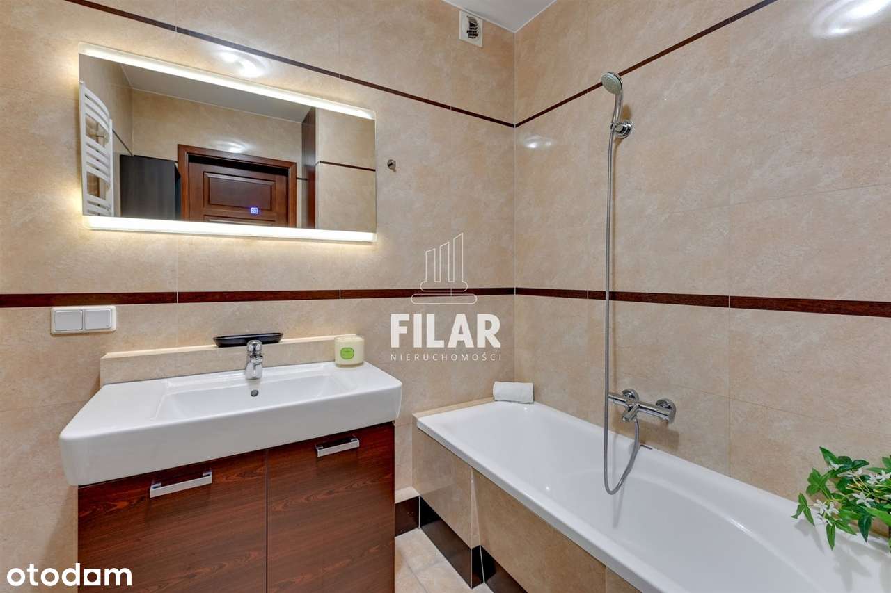 Sea Towers, komfortowe 3 pokoje z balkonem i halą-13