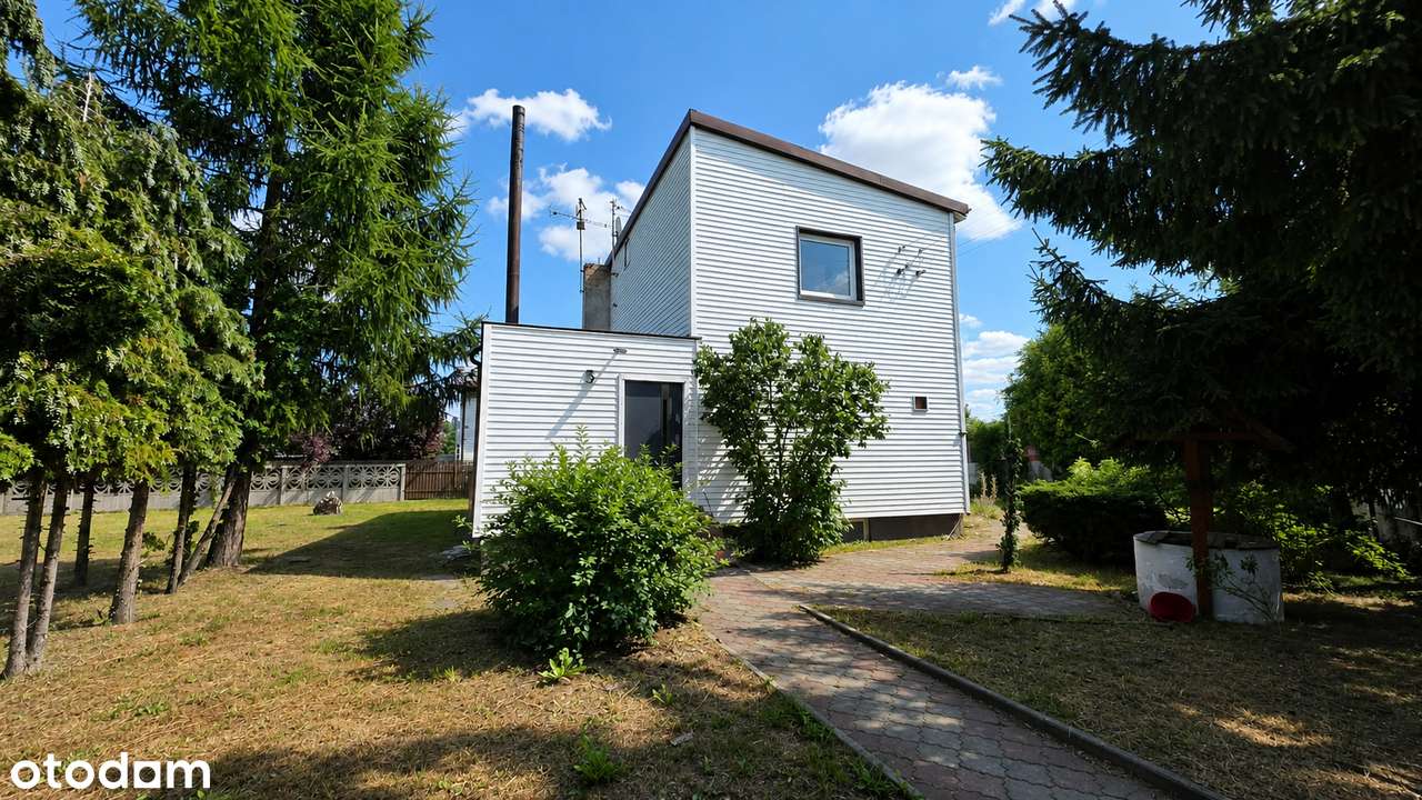 Dom 109 m² na dużej działce 1609 m² – Adamowice