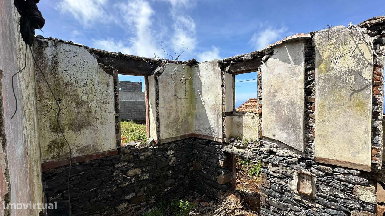 Moradia em ruína - Ponta do Pargo - Calheta - Grande imagem: 4/7