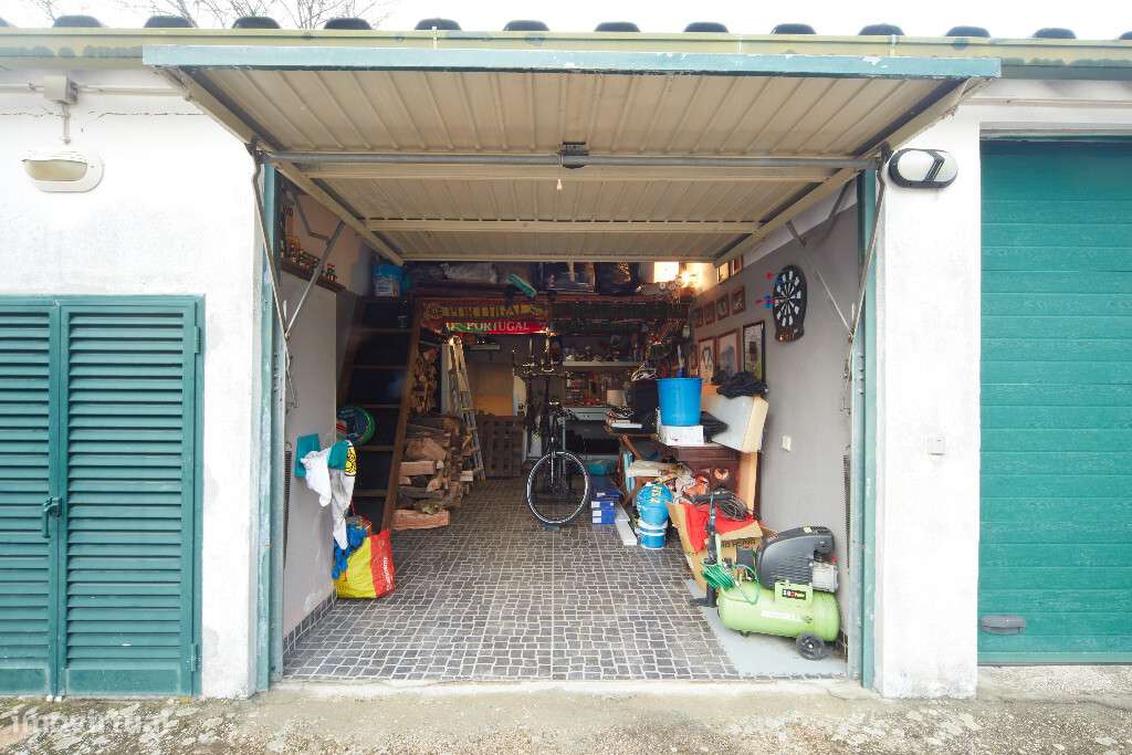 Apartamento T3 com, garagem em zona da Lousã-17