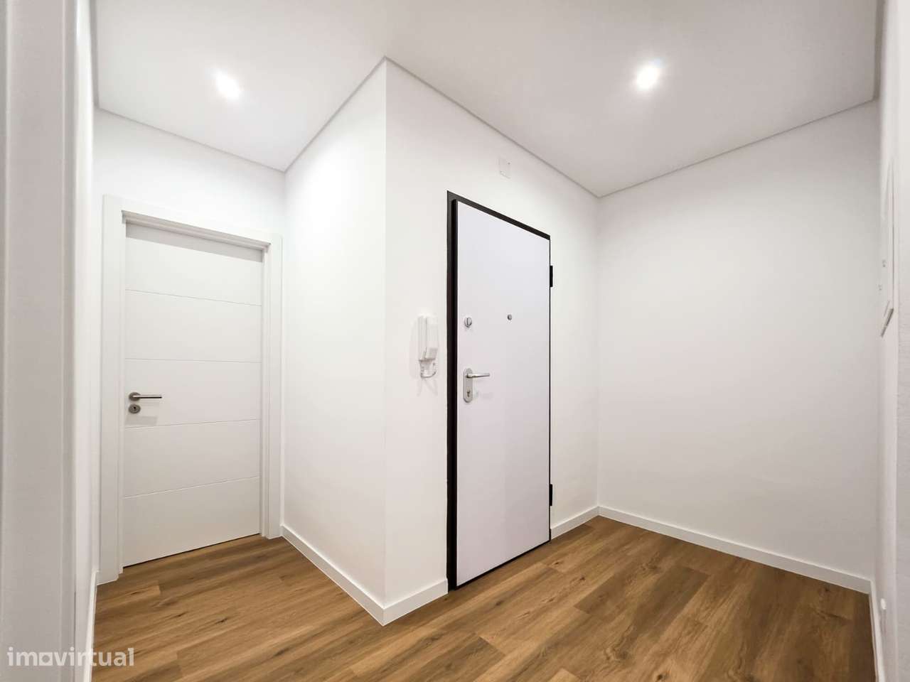 Apartamento Renovado no Bairro do Liceu em Setúbal-20