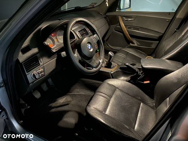 BMW X3 2.0d - 17