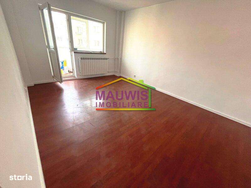 Mosilor /  3 cam decomandat / bl 1980 / 5 min Metroul Obor /-3