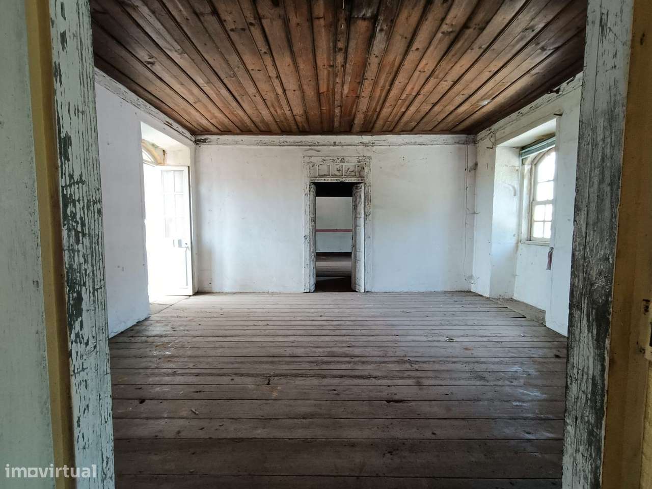 Moradia para recuperar - Grande imagem: 4/6