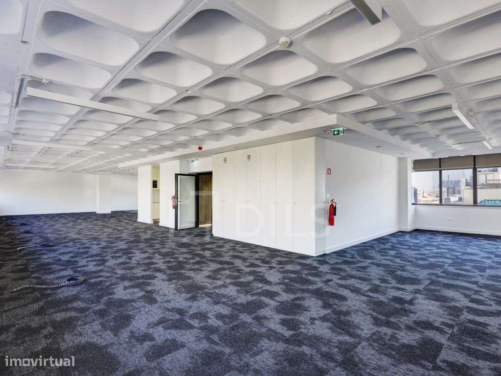 Escritório para arrendamento -Av. D. Carlos I 44 - Grande imagem: 4/17