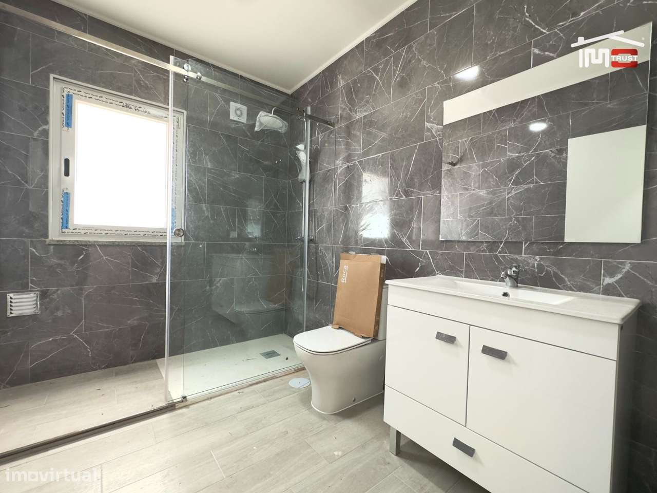 Incrível Moradia T4+1 - Com 601M2 de Terreno-23