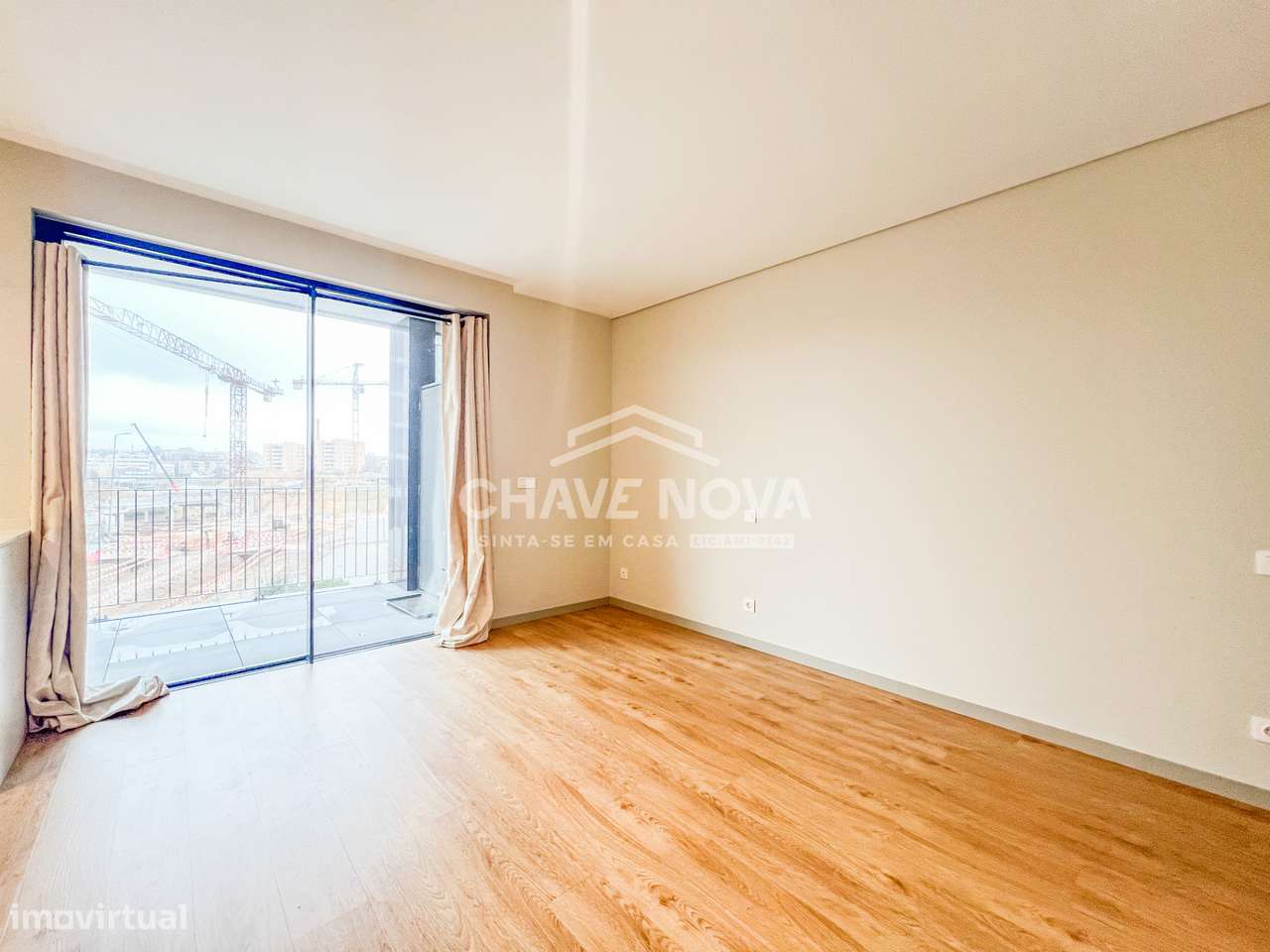 T0 Novo c/ Piscina e Lugar de Garagem em Santa Marinha (VL8) - Grande imagem: 4/16