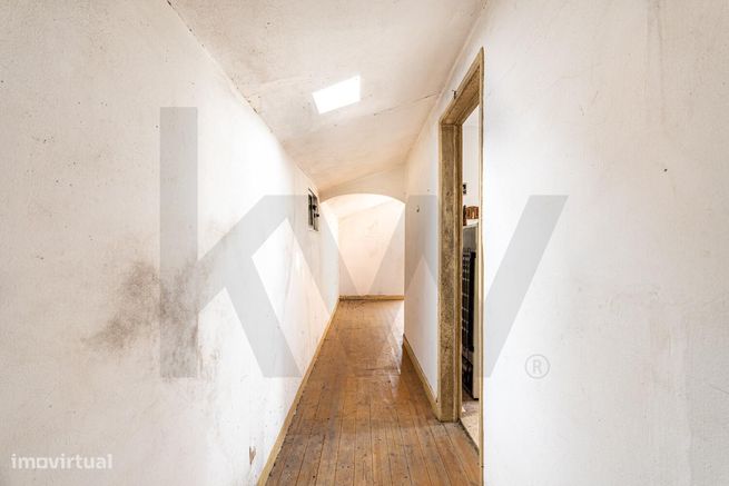QUINTA para RECUPERAÇÂO c/ 6+2 APARTAMENTOS - BARCARENA - Oeiras-8