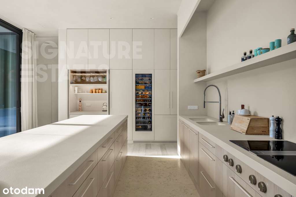 Spektakularna willa z basenem w Konstancinie-3