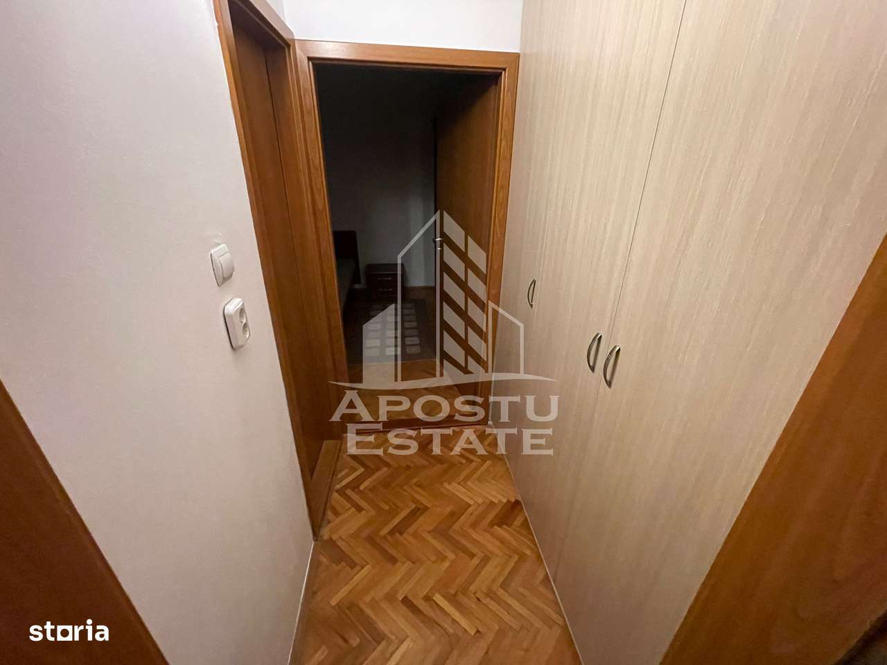 Apartament 3 camere, semidecomandat, zona Kiriac, prima inchiriere. - Imagine principală: 4/9