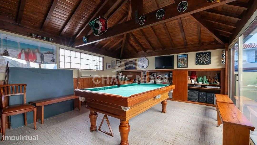 Moradia Isolada V4 c/ Jardim e Piscina em Oliveira de Azeméis-19