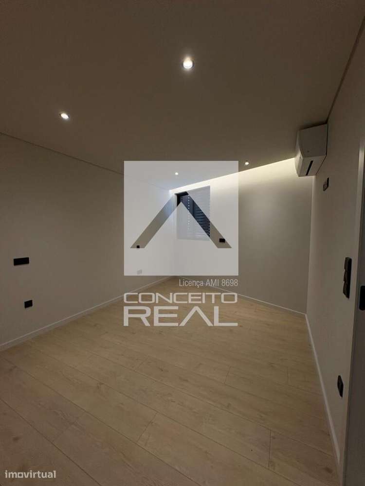Apartamento T2 -  Pronto a habitar c/ varanda (S.Cosme - Gondomar)-5