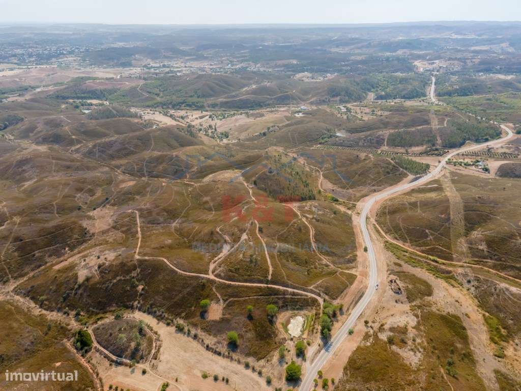 Terreno Rústico com horta e barragem e bom acesso - Grande imagem: 5/10