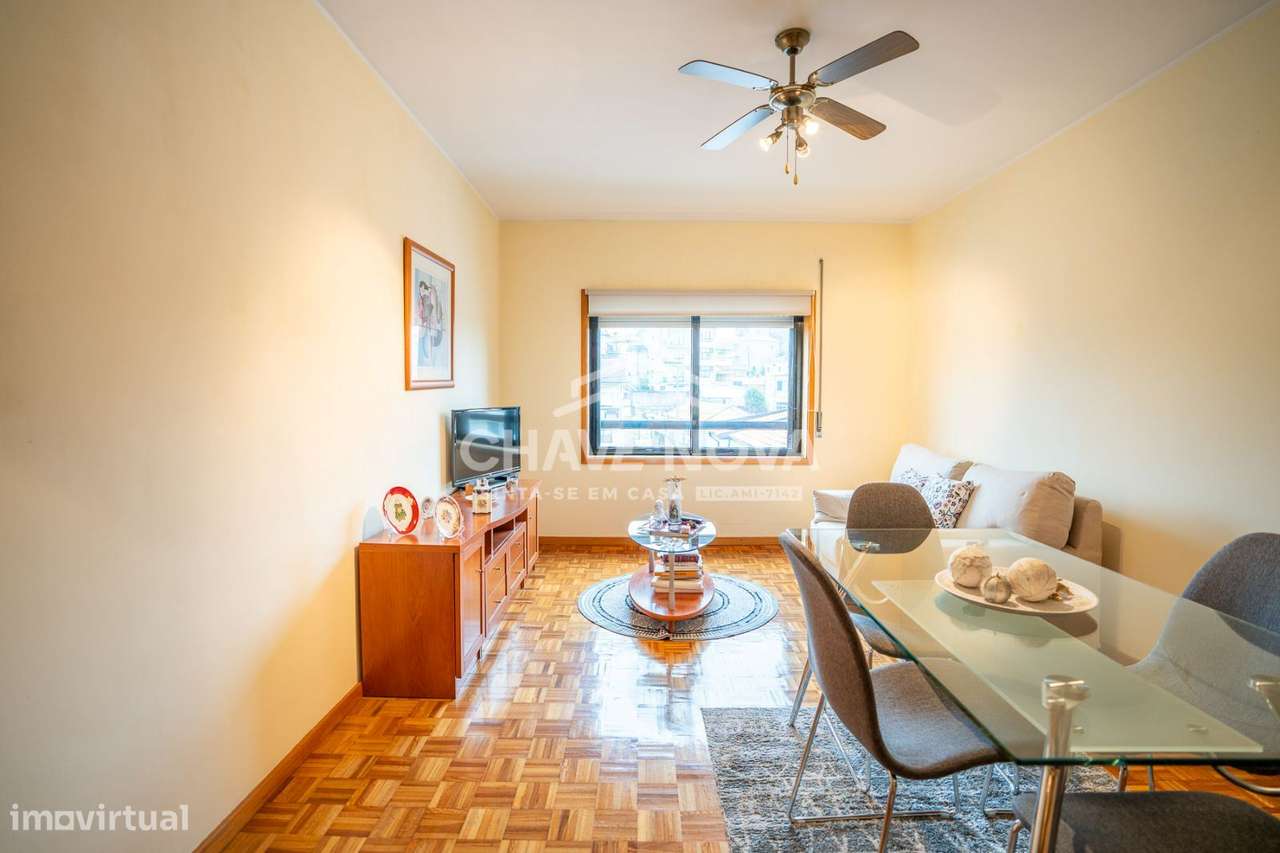 Apartamento T2 Usado em otimo estado em Oliveira do Douro-4