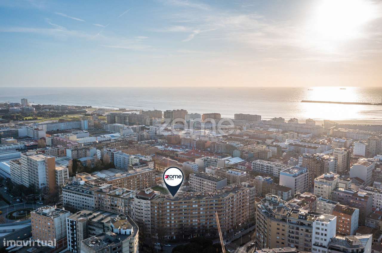 T3 Centro Matosinhos, em Condomínio fechado, com varandas e garagem - Grande imagem: 2/60