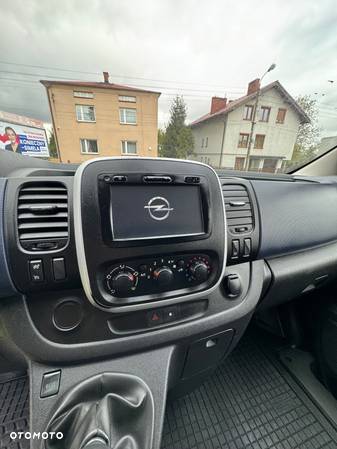 Opel Vivaro - 9