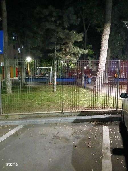 Apartament 2 camera et 5 din 10 intrare