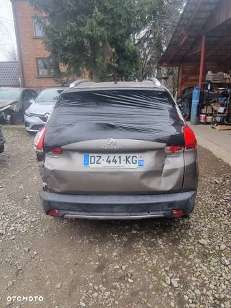 Peugeot 2008 1.2 Pure Tech GPF Allure S&S EAT6 - 7