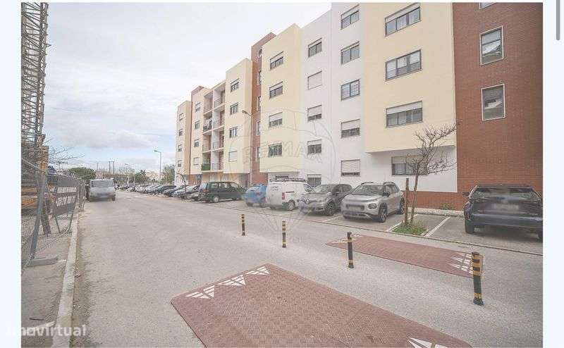 Apartamento T3 A Venda Em Montijo