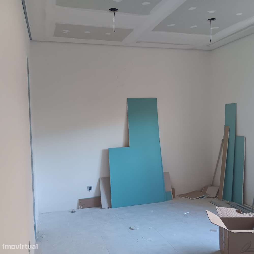 Apartamento T3, TOTALMENTE  REMODELADO, SEIXAL-14