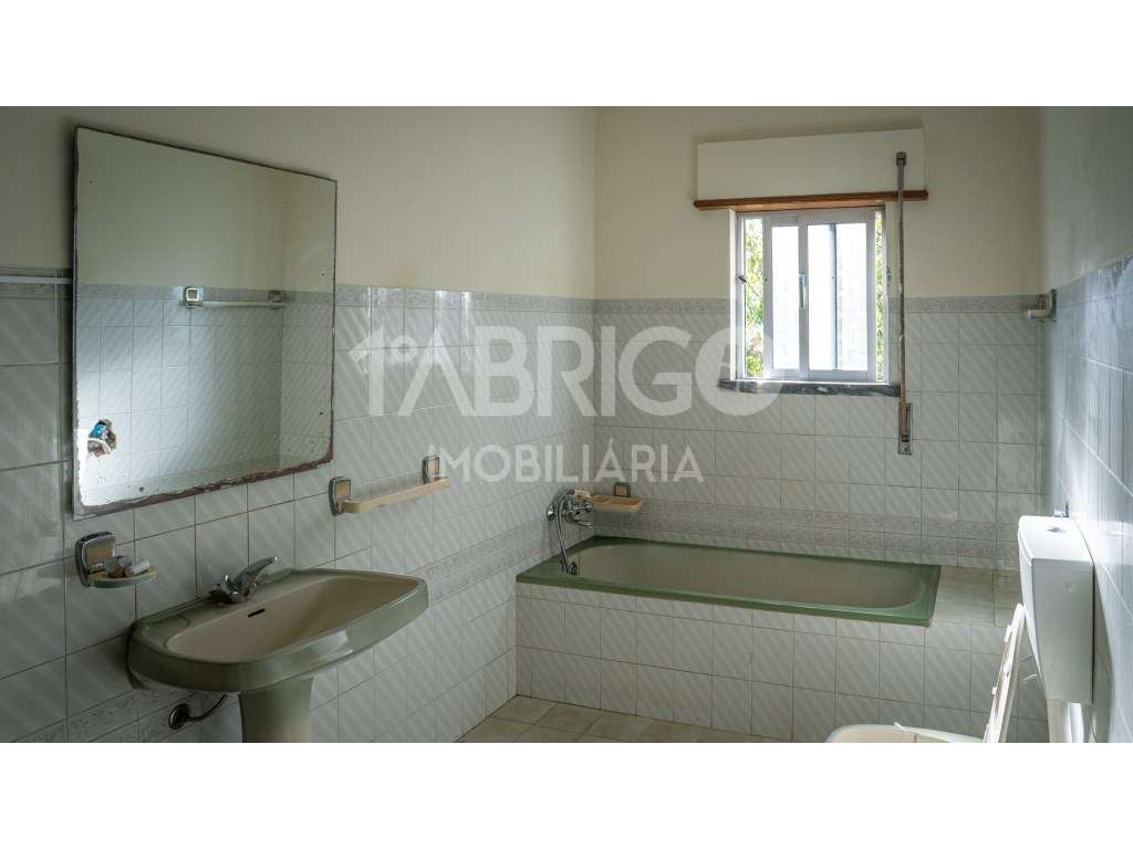 Moradia T3, rés do chão Coucinheira-17