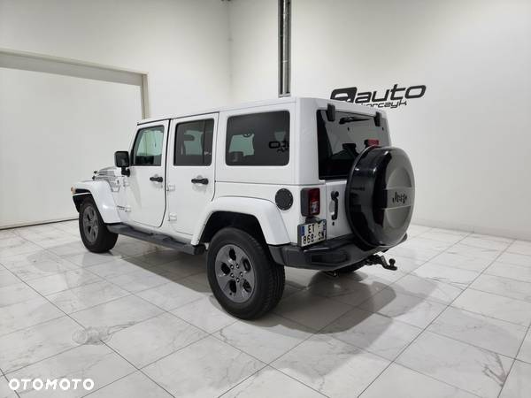 Jeep Wrangler - 21