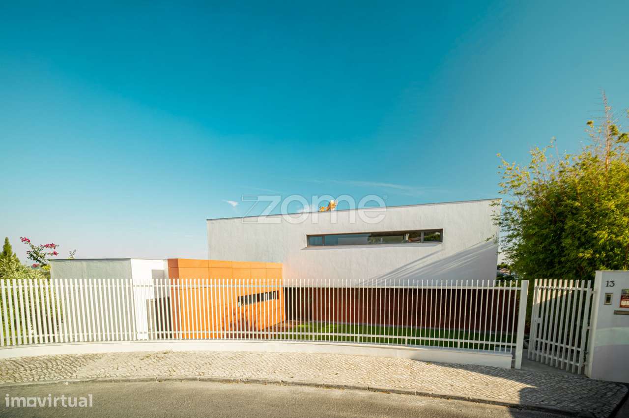 Exclusiva Moradia de Luxo T5+1 com Vista Mar | Lote de 960 m²-54