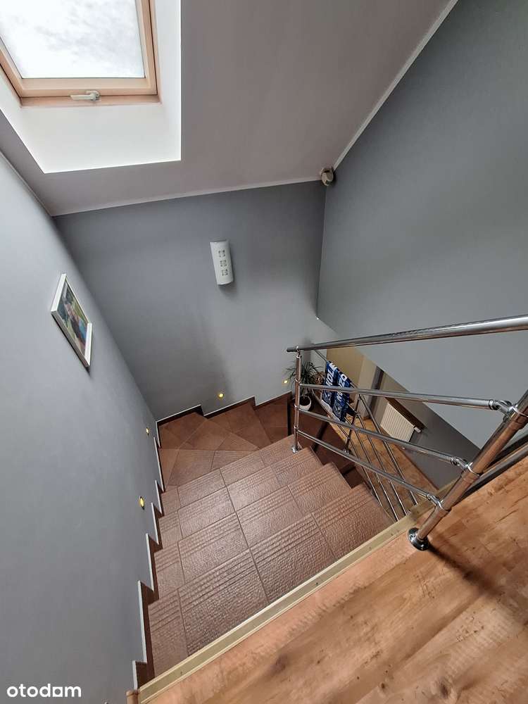 Zadbany dom 130m2 z piękną działką na kameralnej uliczce w Skokach-13