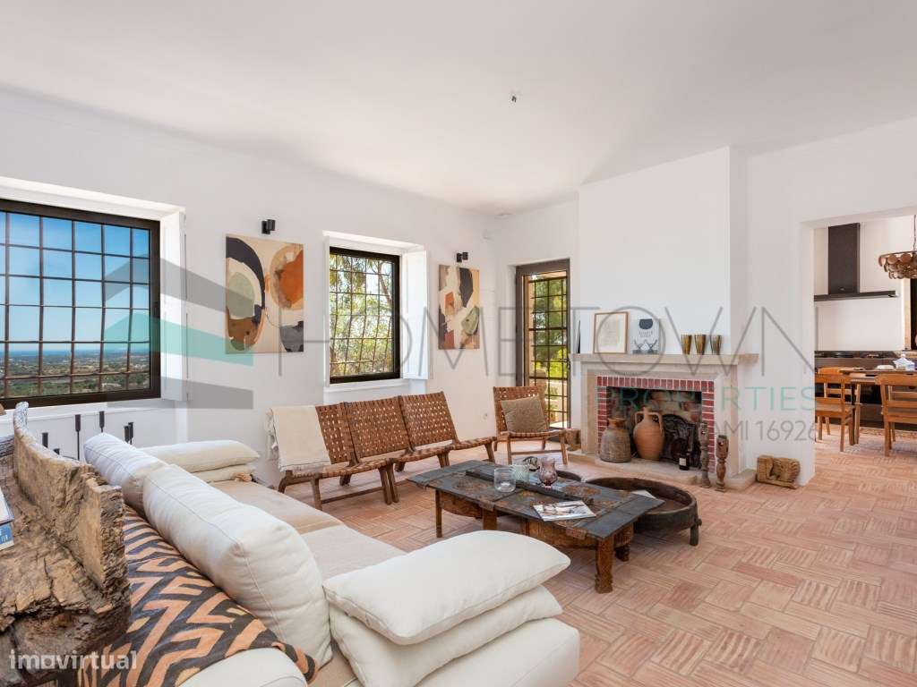 Linda moradia renovada com 4 quartos e piscina - Grande imagem: 3/49