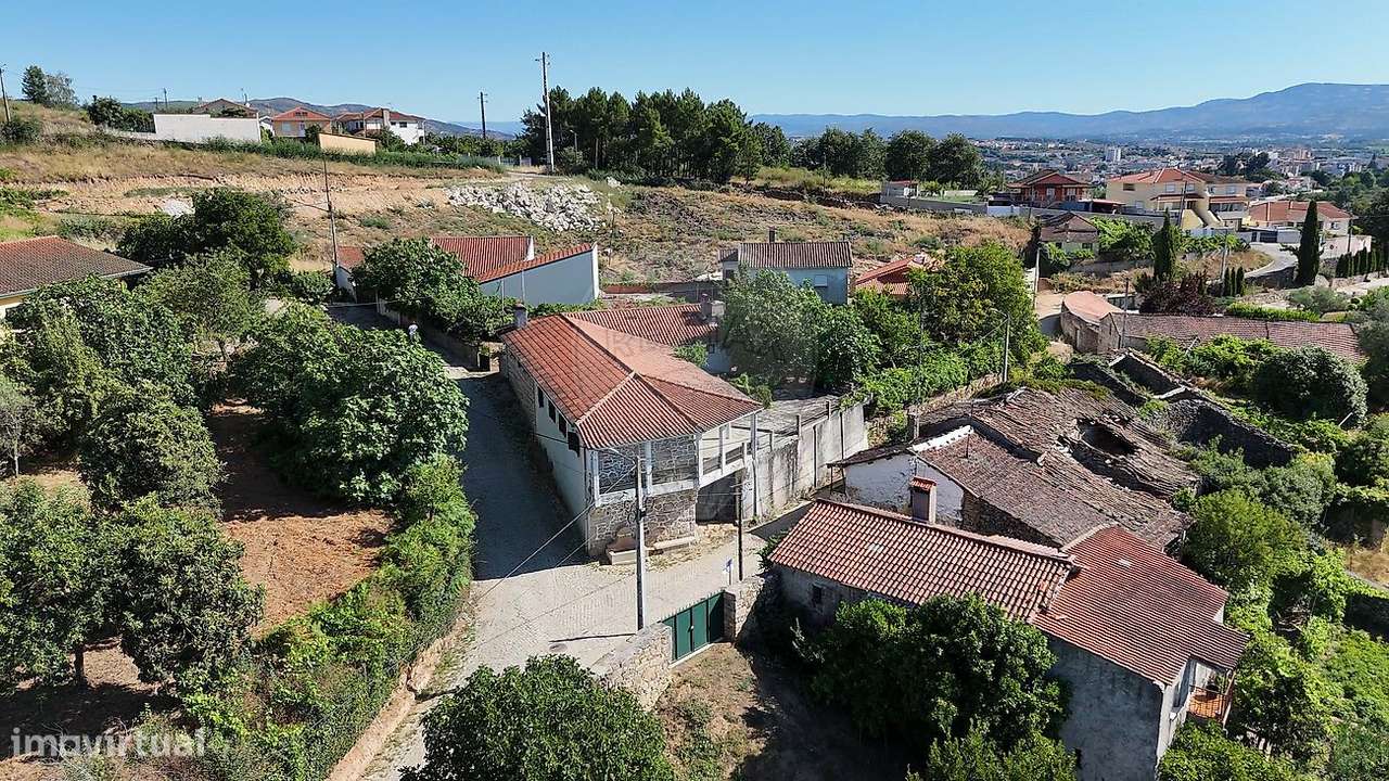 Moradia T4 para venda-46