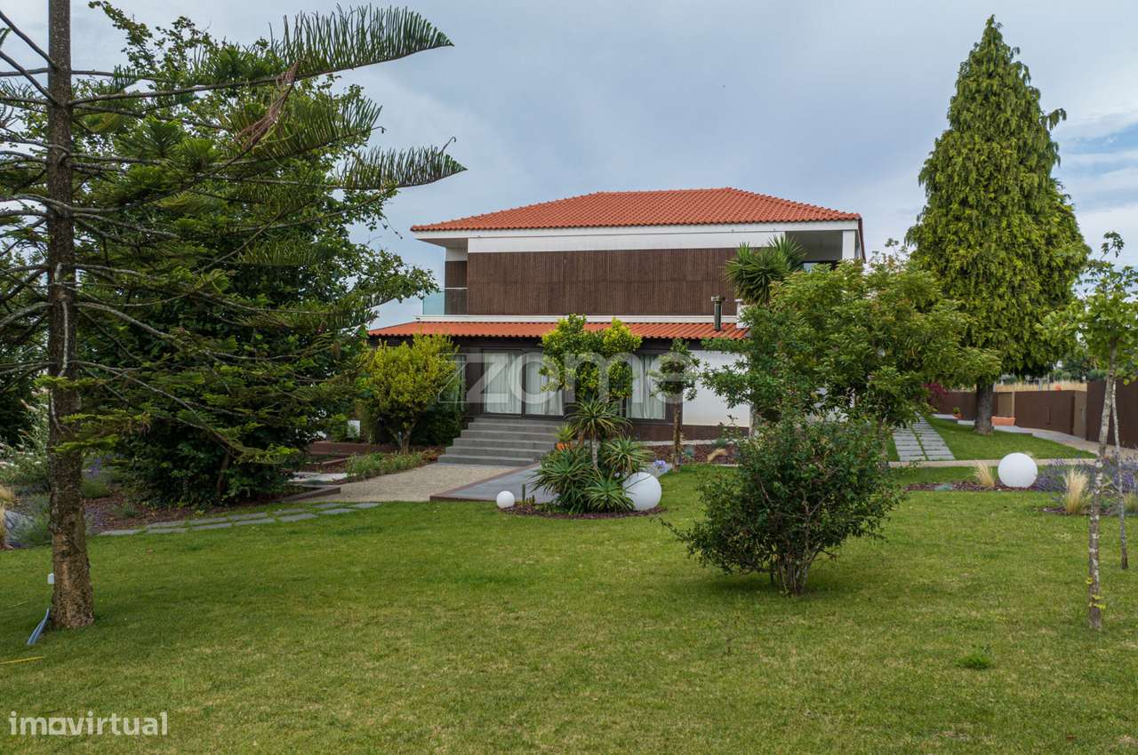 Moradia de T10 de Turismo e Eventos - Grande imagem: 2/60