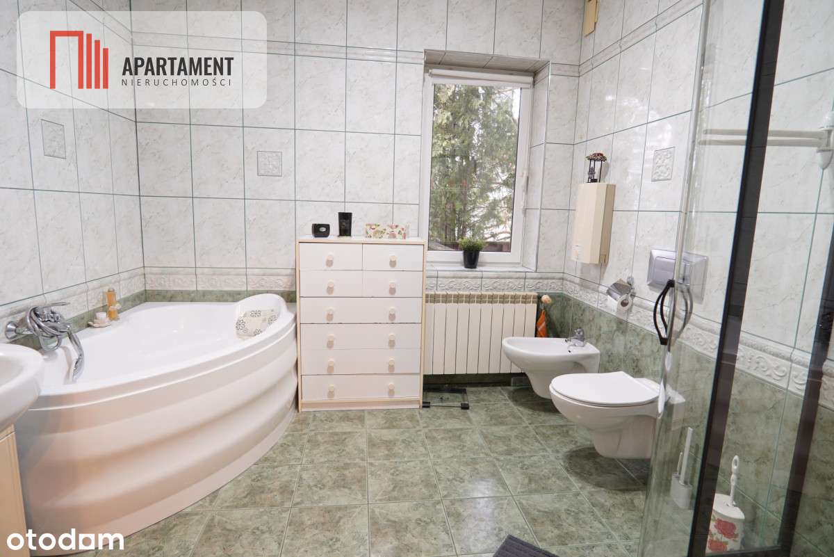 Budynek z potencjałem inwestycyjnym.-12